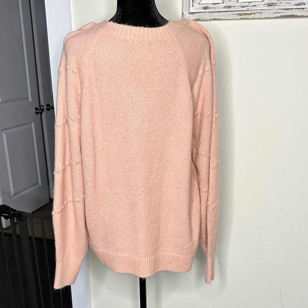 Sweater. - Picture 2 of 4